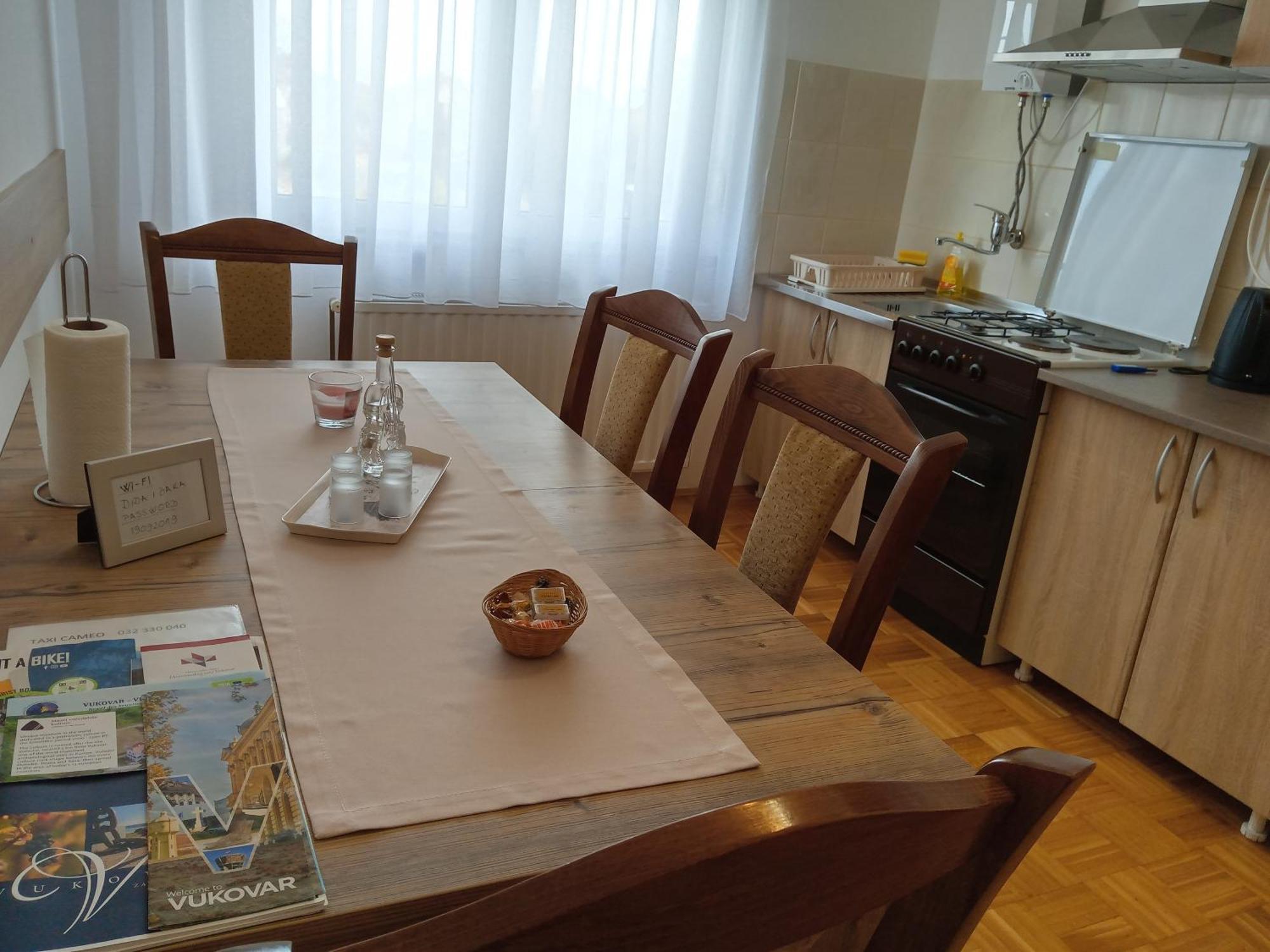 Apartman Kod Dide I Bake Vukovar Εξωτερικό φωτογραφία